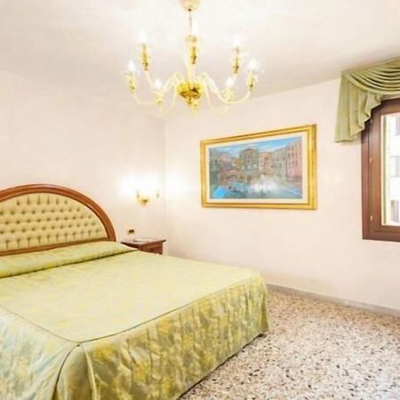 Antica Casa Carettoni Hotel Venetië Buitenkant foto