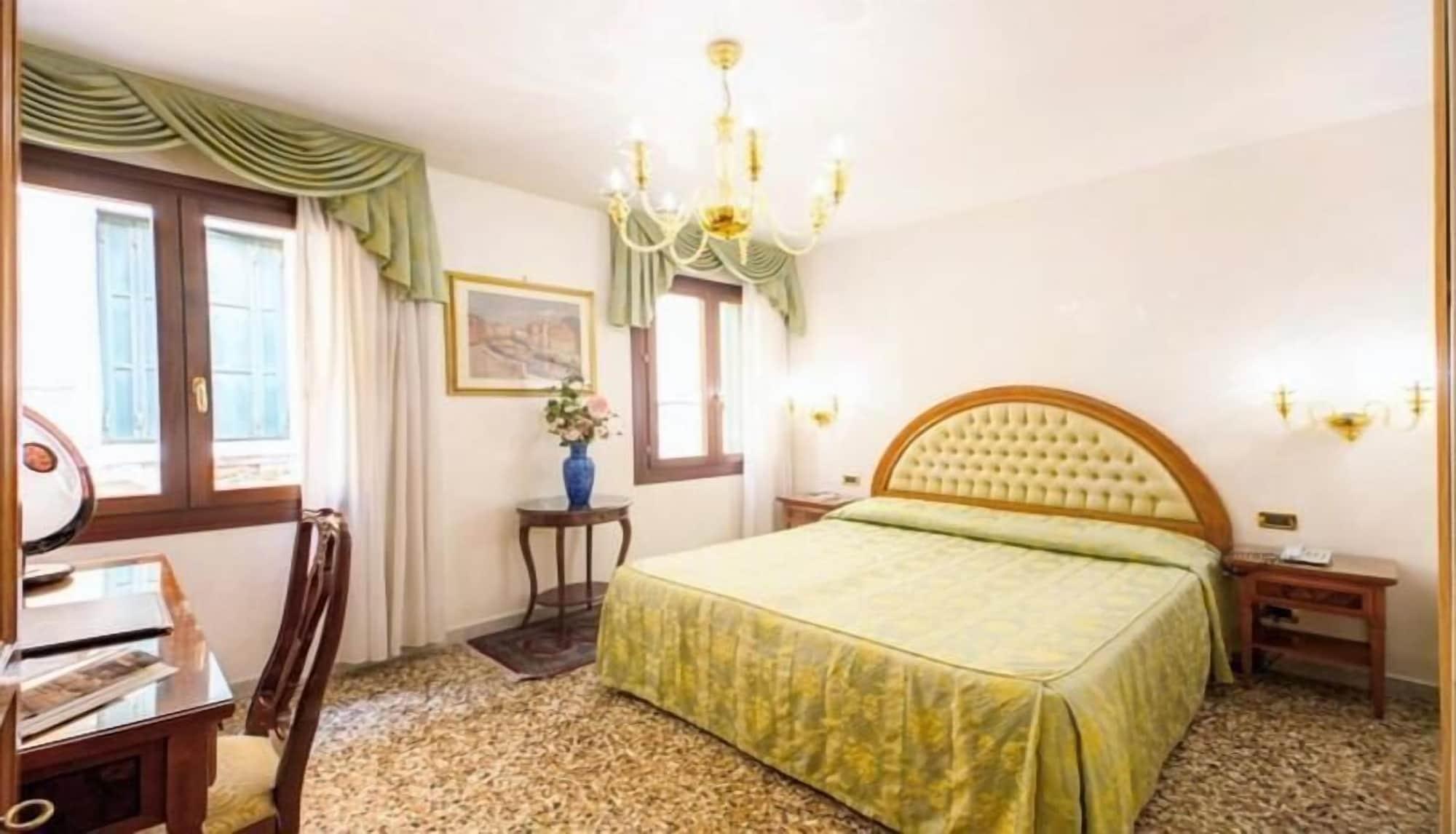 Antica Casa Carettoni Hotel Venetië Buitenkant foto