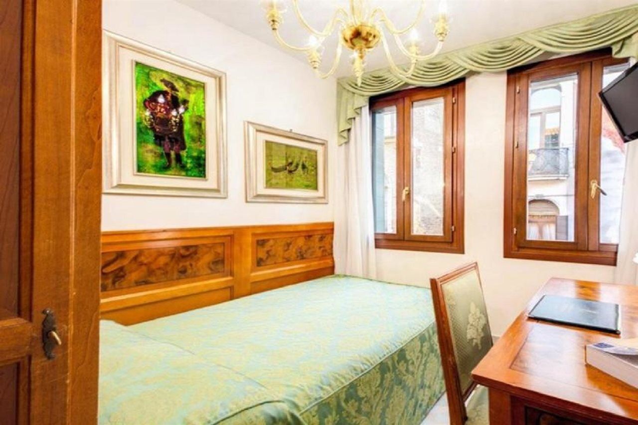 Antica Casa Carettoni Hotel Venetië Buitenkant foto